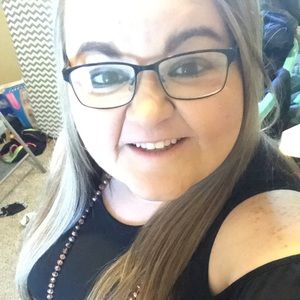 Meet your Posher, Katlyn